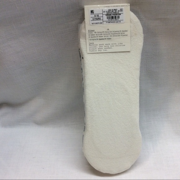 A NEW DAY WOMEN’S LINERS SOCKS HEEL GRIPS 3 PAIRS. - Picture 2 of 6